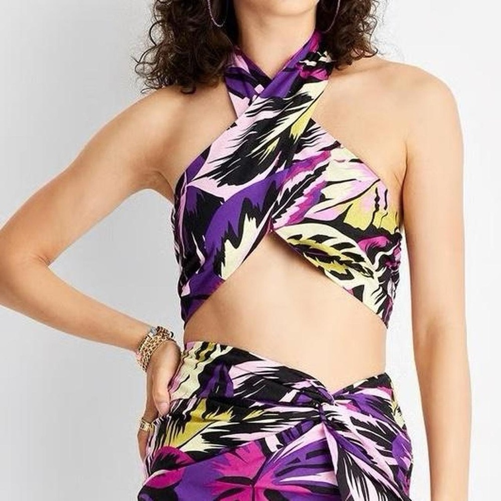 Summer Vacation Resort Halter Top NWT Size Large Multicolor Spring Boho Beach